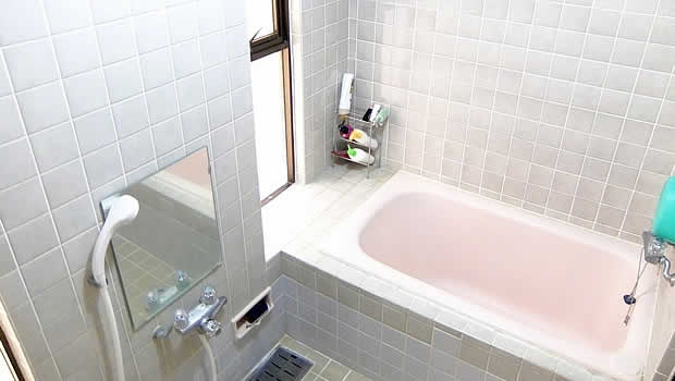 大阪片付け110番の浴室・浴槽クリーニングサービス