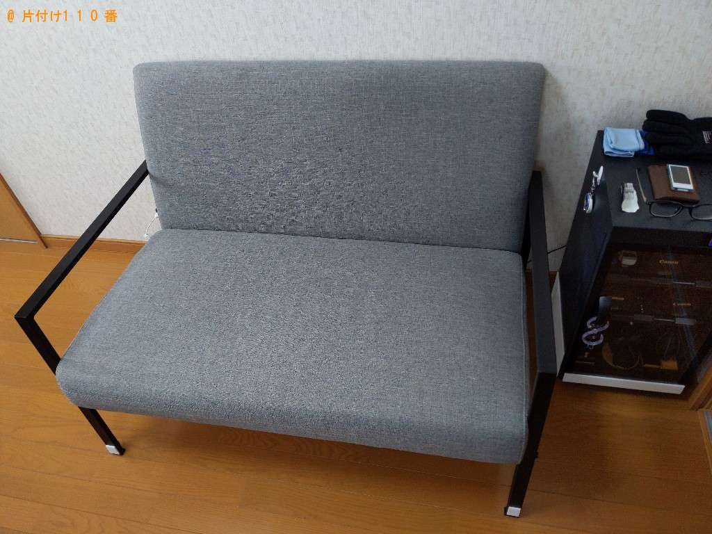 【大阪市城東区】カーペット、ガラステーブル、二人用ソファーの回収
