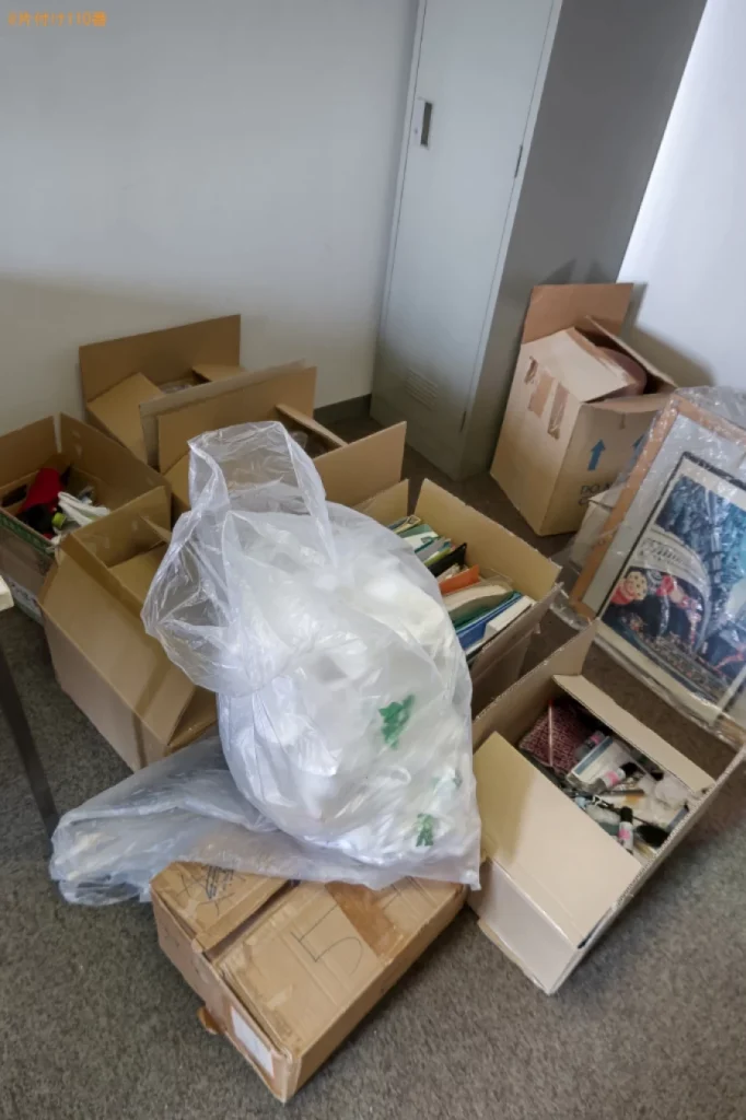 【松原市】額縁、ファイル、ペットボトル、一般ごみ等の回収・処分