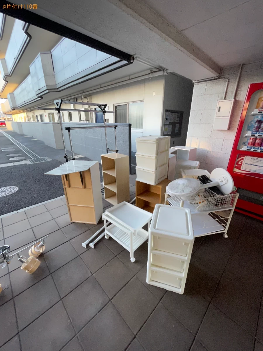 冷蔵庫、洗濯機、カラーボックス、ハンガーラック、扇風機等の回収